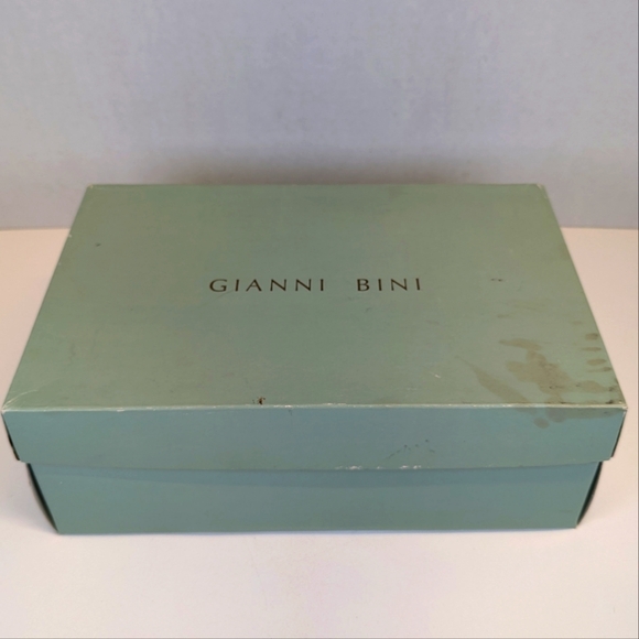 Gianni Bini Black Leather Chili Slingback Peep-toe Heels in Box size 9W - Picture 8 of 11